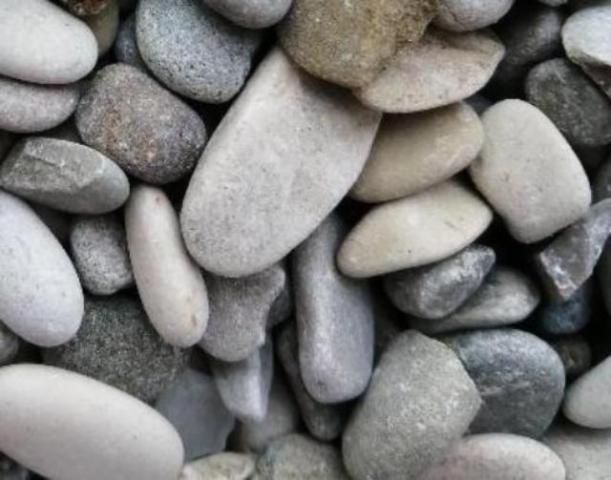 Где заказать гальку и каменную крошку с доставкой?  в Челябинске