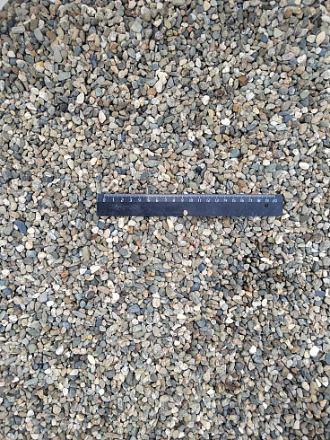 Kamenclub.ru: Галька речная окат (серая) фр.5-10 мм купить  в Челябинске галька речная серая, серый, темно-серый, светло-серый, коричневый речная окатанная галька декоративная ландшатфная 5000 руб/т   фото КАМЕНЬ КЛУБ