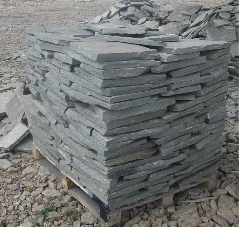 Kamenclub.ru: Песчаник пластушка серо-зеленый (1,5 см)  купить в Челябинске плитняк - пластушка серо-зеленый, серый, зеленый пластушка рваная ландшафтная колотая 10200 руб/м3   фото КАМЕНЬ КЛУБ