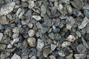 Kamenclub.ru: Щебень крошка зеленый (змеевик) фр. 20-40 мм.  купить в Челябинске мрамор зеленый, салатовый ландшафтная мраморная крошка 8500 руб/т   фото КАМЕНЬ КЛУБ