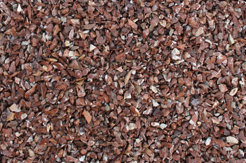 Kamenclub.ru: Мраморная крошка (щебень крошка розовый) фр. 3-5 мм.  купить в Челябинске мрамор розовый, красный декоративная ландшафтная мраморная крошка 11500 руб/т   фото КАМЕНЬ КЛУБ