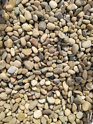 Kamenclub.ru: Галька речная окат рыжая фр. 20-40 мм. купить  в Челябинске галька речная окатанная рыжая желтая серая округлая речная галька 5000 руб/т   фото КАМЕНЬ КЛУБ