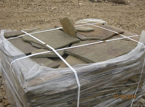 Kamenclub.ru: Песчаник пластушка серо-зеленый (4,0 см- 5,0 см)  купить в Челябинске песчаник серо-зеленый, серый, зеленый песчаник рваный ландшафтный колотый 9000 руб/м3   фото КАМЕНЬ КЛУБ