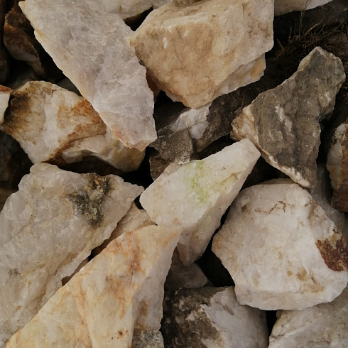 фото Кварц ( фр. 70-100 мм)  купить в Челябинске в интернет-портале КАМЕНЬ КЛУБ