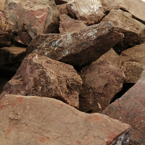 фото Яшма красная  (фр. 70-100 мм)  купить в Челябинске в интернет-портале КАМЕНЬ КЛУБ