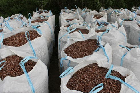 Kamenclub.ru: Мраморная крошка (щебень крошка розовый) фр. 10-20 мм.  купить в Челябинске мрамор розовый, красный каменная декоративная крошка ландшафтная 11000 руб/т   фото КАМЕНЬ КЛУБ