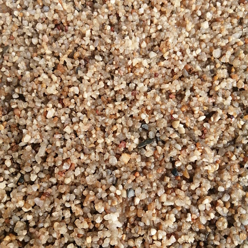 Кварцевый песок сухой фракцинированный фр. 1,6-4 мм.  купить в Челябинске фото Камень Клуб