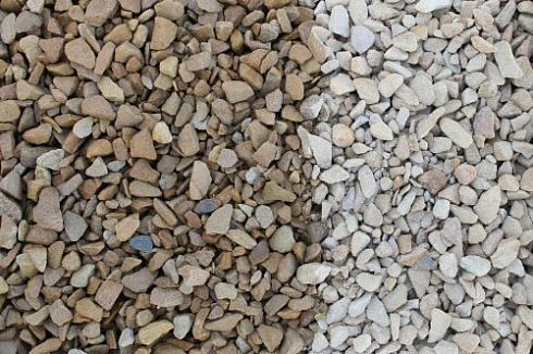 Kamenclub.ru: Щебень крошка желтый (песчаник) фр. 10-20 мм.  купить в Челябинске песчаник бежевый, серый, рыжий декоративный ландшафтный щебень колотый 9500 руб/т   фото КАМЕНЬ КЛУБ