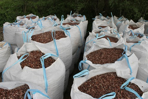 Kamenclub.ru: Мраморная крошка (щебень крошка розовый) фр. 20-40 мм.  купить в Челябинске мрамор розовый, красный мраморная крошка декоративная 11000 руб/т   фото КАМЕНЬ КЛУБ