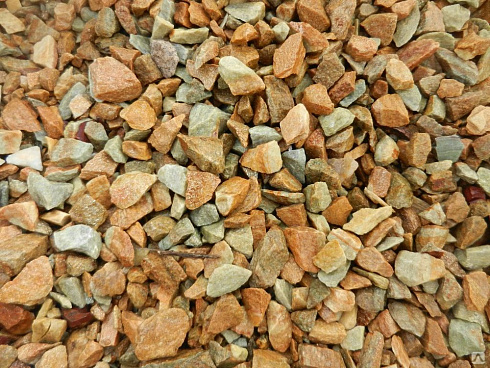 Kamenclub.ru: Щебень крошка желтый (ЗЛАТОЛИТ) фр. 40-70 мм.  купить в Челябинске златолит мрамор бежевый, золотистый, желтый декоративный щебень  12000 руб/т   фото КАМЕНЬ КЛУБ