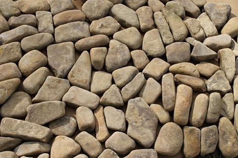 Kamenclub.ru: Песчаник брусчатка  купить в Челябинске    5 500 руб/т   фото КАМЕНЬ КЛУБ